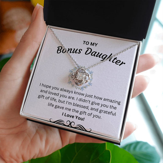 Bonus Daughter - Collar Love Knot